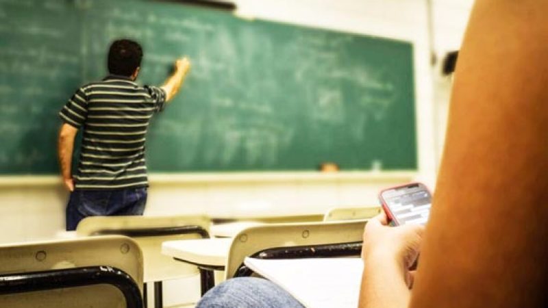 4,2 milhões de estudantes de educação básica estão com atraso escolar, aponta análise